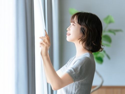 君津市の外壁塗装｜養生中に窓は開けられる？エアコンや洗濯物への影響を解説